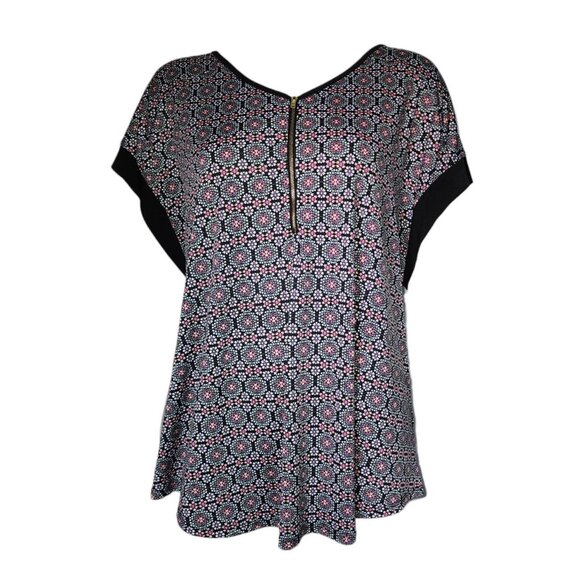 Roz & Ali Top Womens Plus Size 2X Black Geometric Short Sleeve Zipper Detail - Picture 1 of 8
